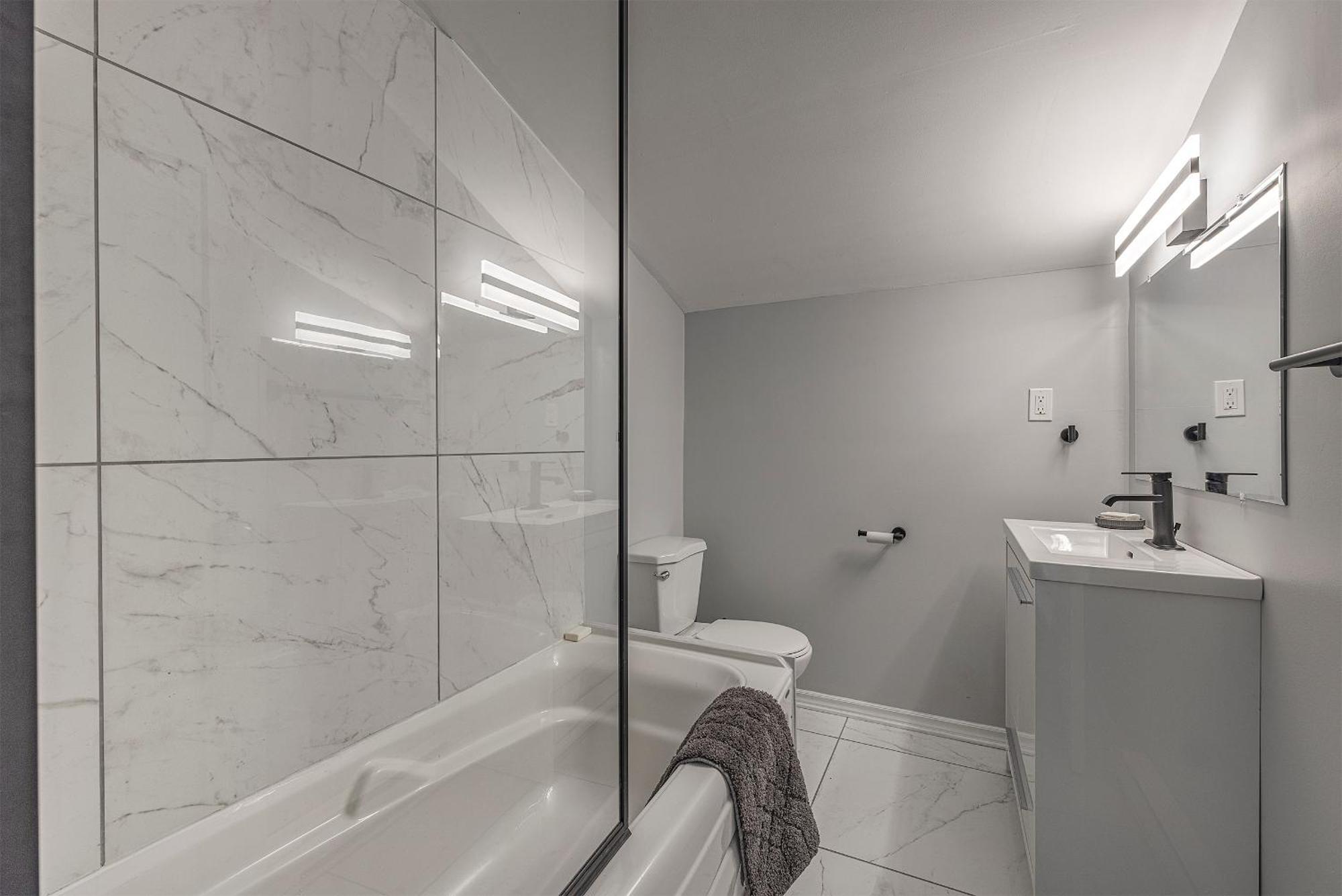 3 Bedroom Appartment-Limestone Kingston Eksteriør billede