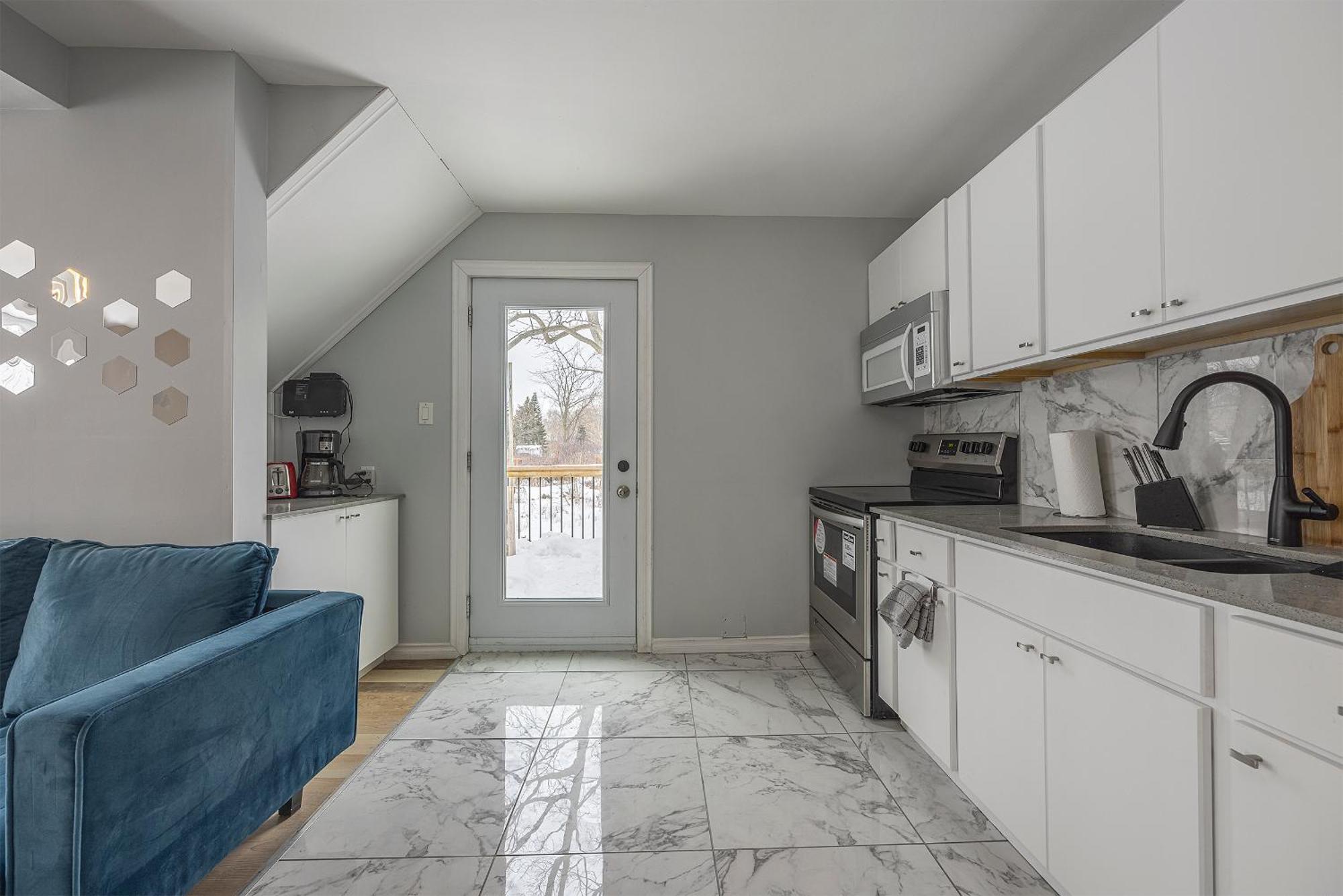3 Bedroom Appartment-Limestone Kingston Eksteriør billede